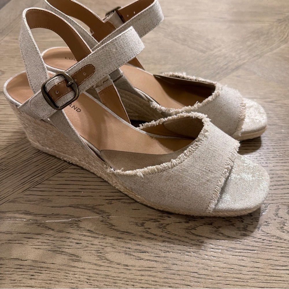 NEW LUCKY BRAND Frayed Mindra Natural/Platinum Wedge Sandals Canvas 11